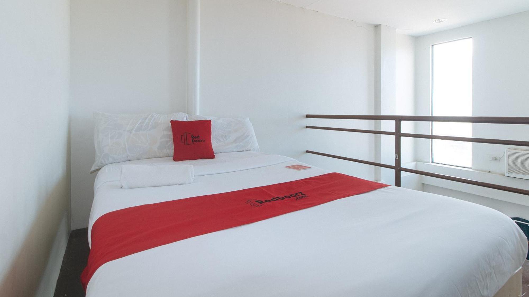 Reddoorz At Goldentown Hotel Davao City 外观 照片